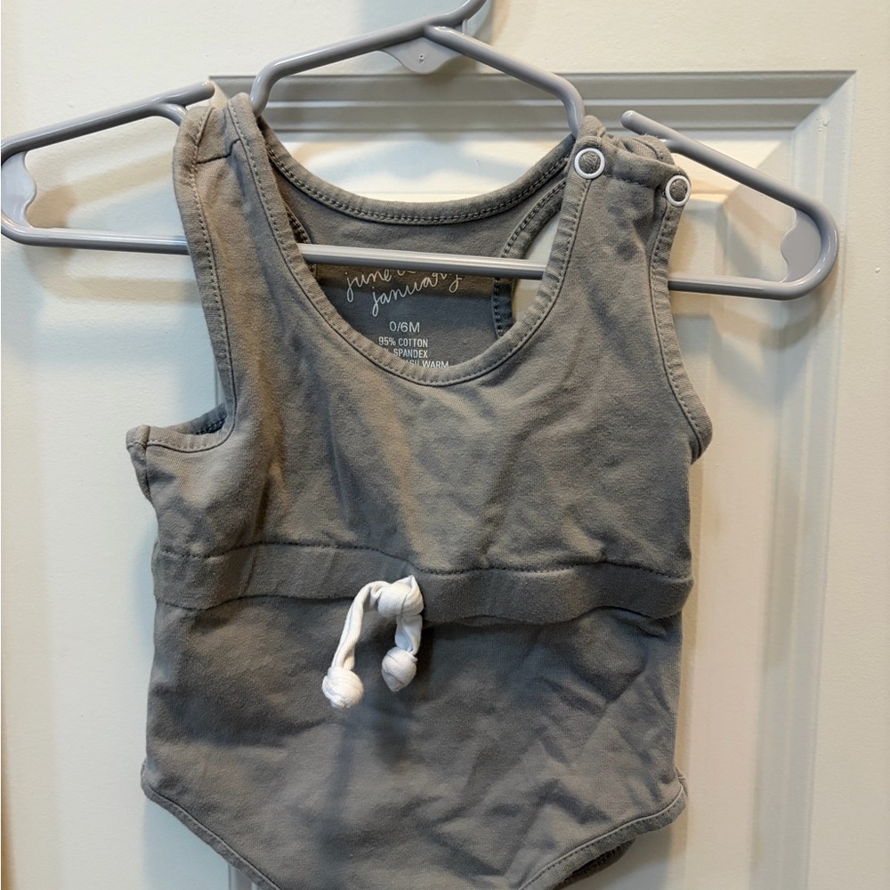 Janie and Jack Gray Baby One-Piece Bodysuit